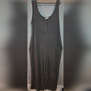 Koolaburra Ugg Charcoal/ Green Ribbed Knit Jumpsuit. Size M